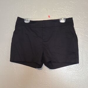 Madison Jules Women's Black Shorts NWT Size 6 Midrise Chino W Front Pockets